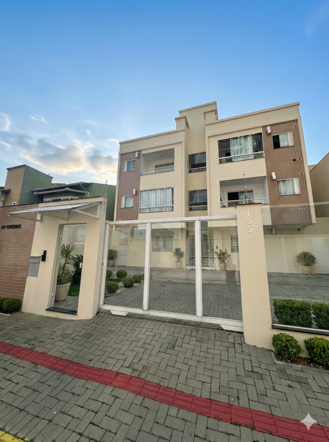 Fachada do Residencial Tenerife